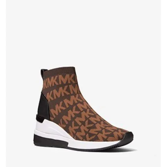 Michael Kors Skylar Booties - Picture 3 of 4